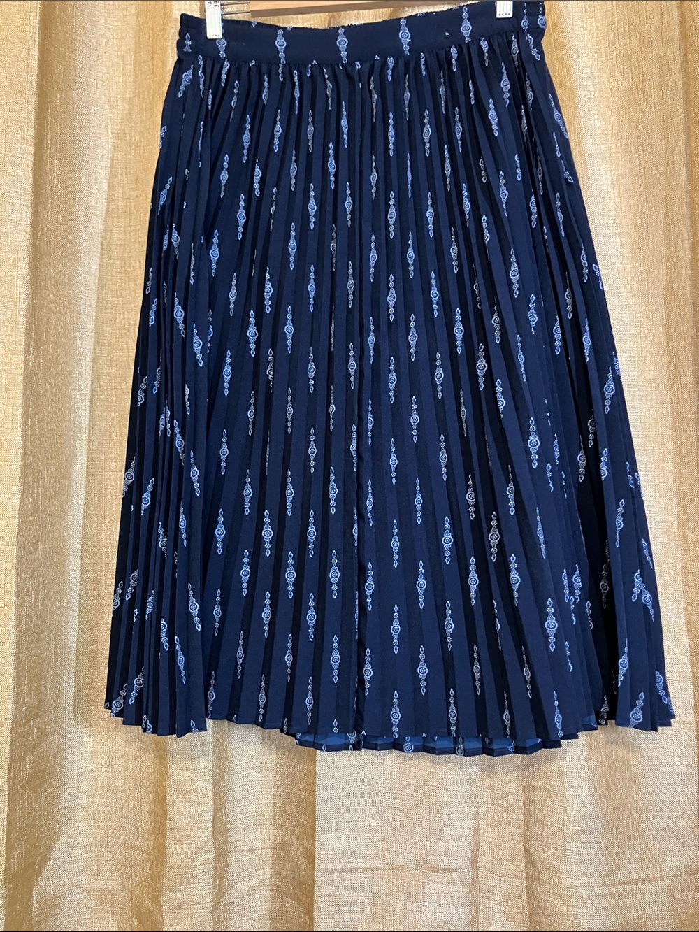 croft & barrow Navy Pleated Midi Skirt with Light-Blue Motif